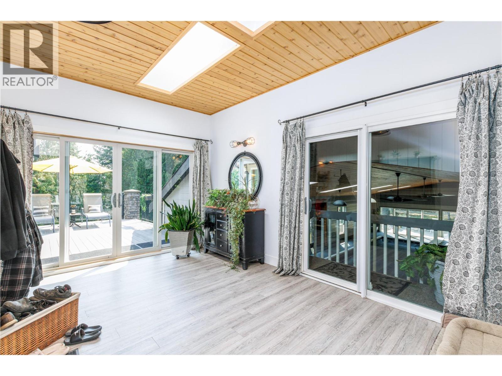 6171 50 Street Nw, Salmon Arm, BC - Photo Showing Gym Room