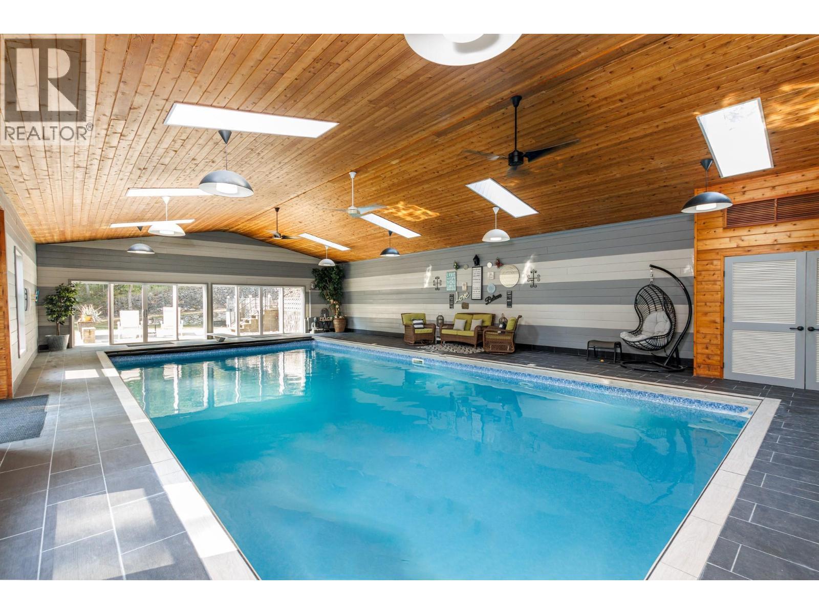 6171 50 Street Nw, Salmon Arm, BC - Indoor Photo Showing Other Room With In Ground Pool
