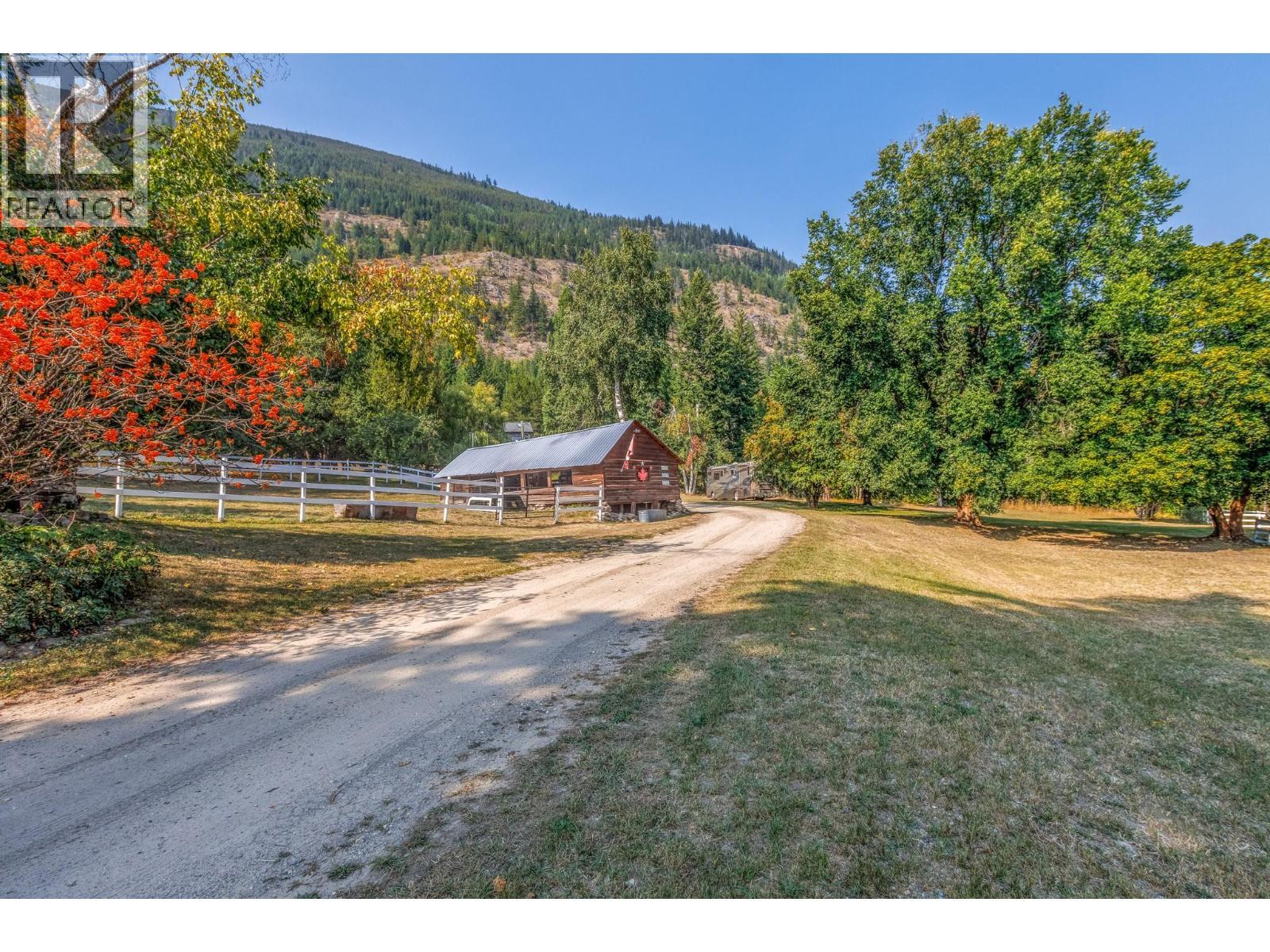 6171 50 Street Nw, Salmon Arm, BC - Outdoor With View