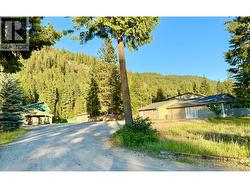1700 Sandner Frontage Road Christina Lake, BC V0H 1E3