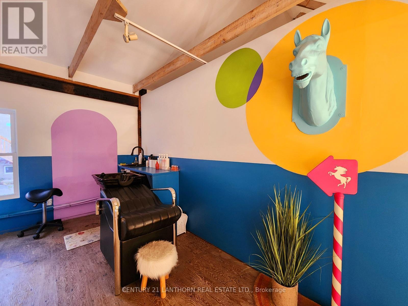 279-281 Picton Main Street, Prince Edward County (Picton), ON