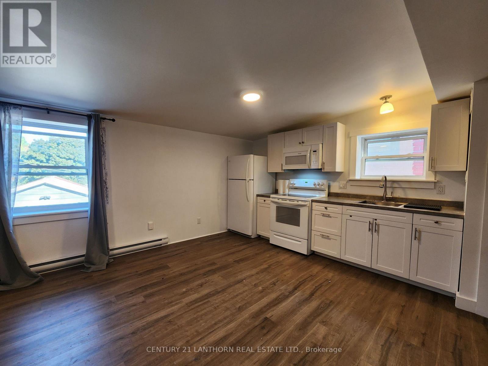 279-281 Picton Main Street, Prince Edward County (Picton), ON