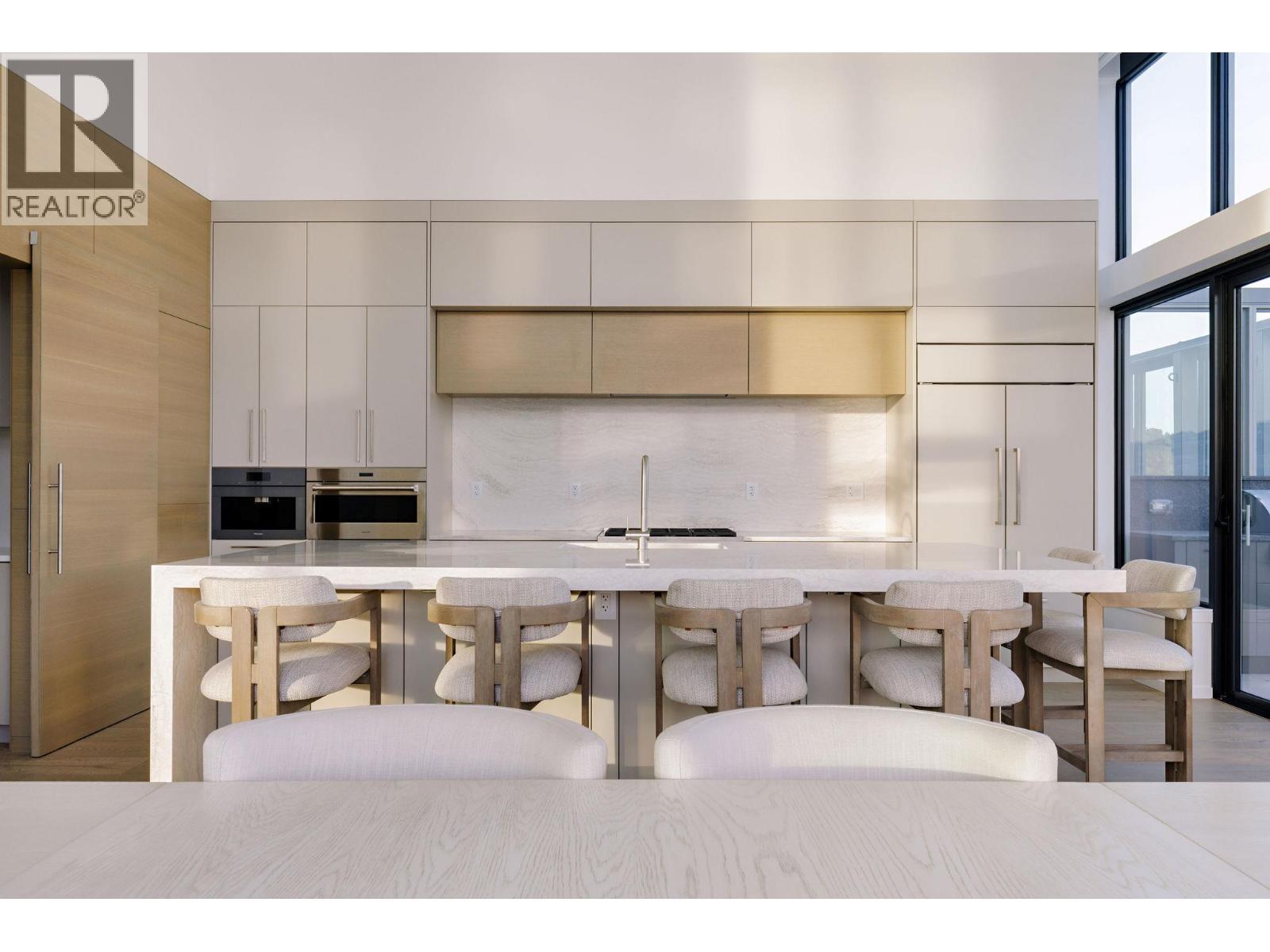 1181 Sunset Drive Unit# 2901, Kelowna, BC - Indoor Photo Showing Other Room