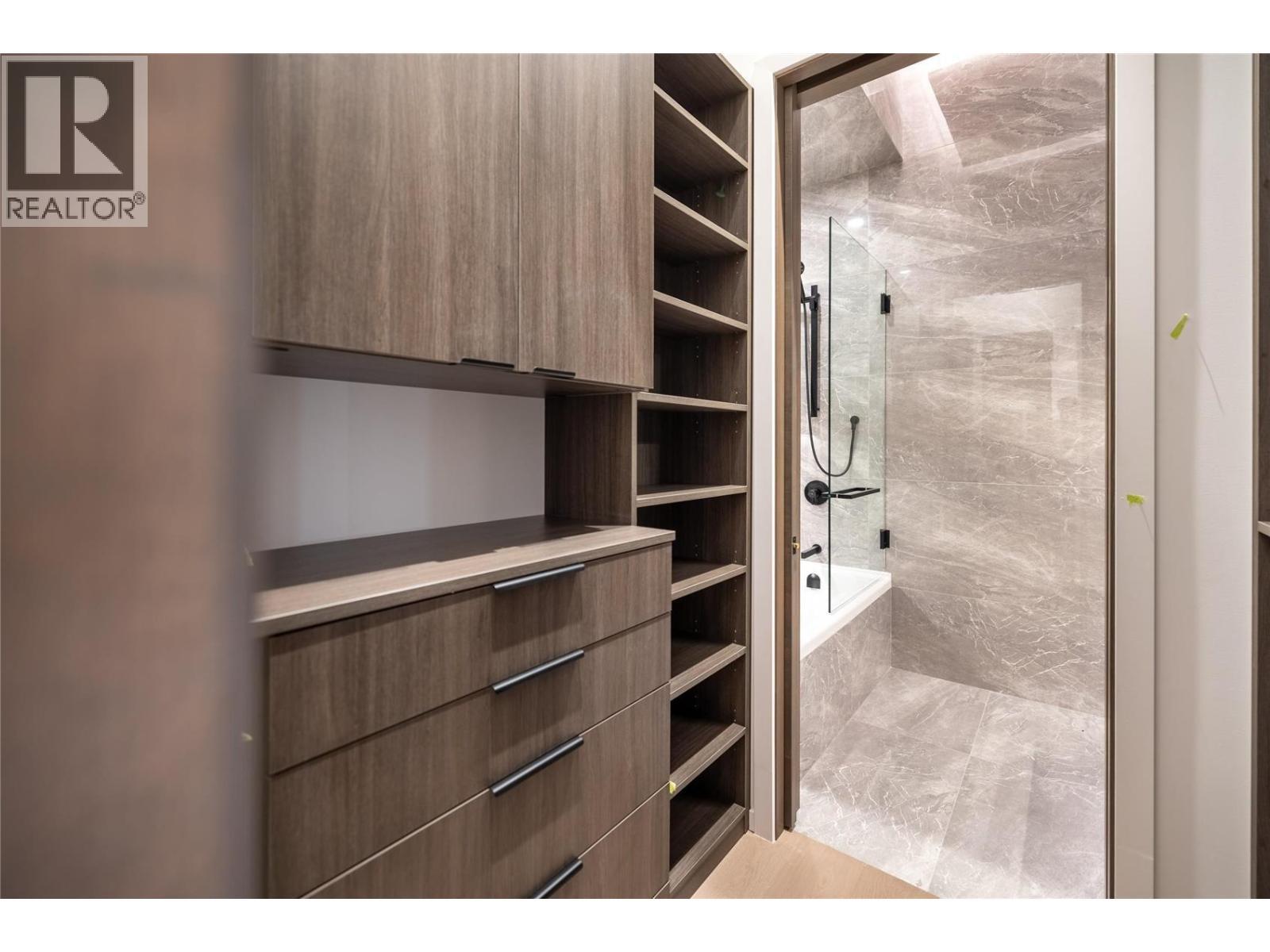 1181 Sunset Drive Unit# 2902, Kelowna, BC - Indoor