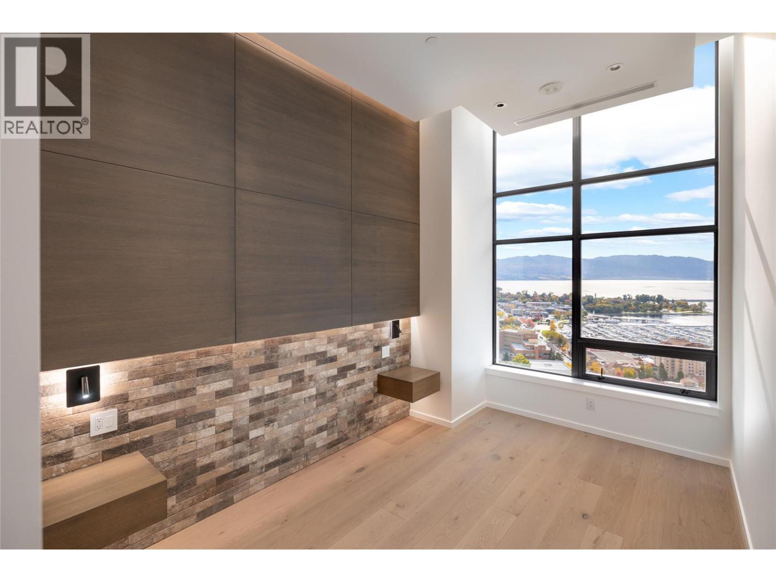 1181 Sunset Drive Unit# 2902, Kelowna, BC - Indoor Photo Showing Other Room