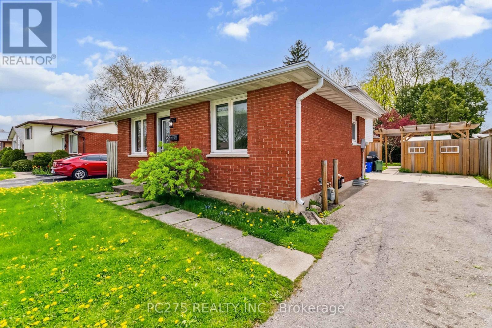 221 Admiral Drive, London East (East I), ON - Outdoor