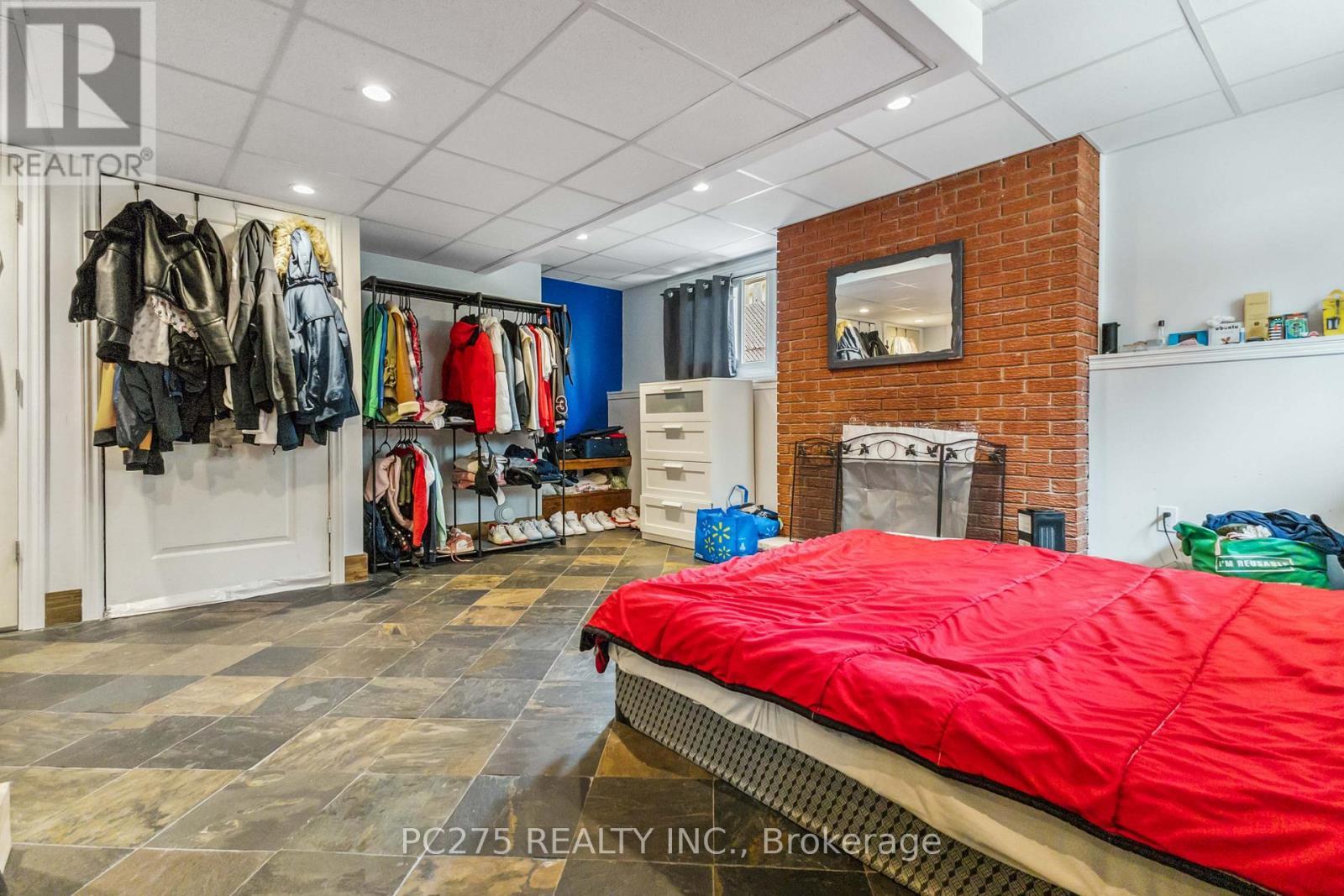 221 Admiral Drive, London East (East I), ON - Indoor