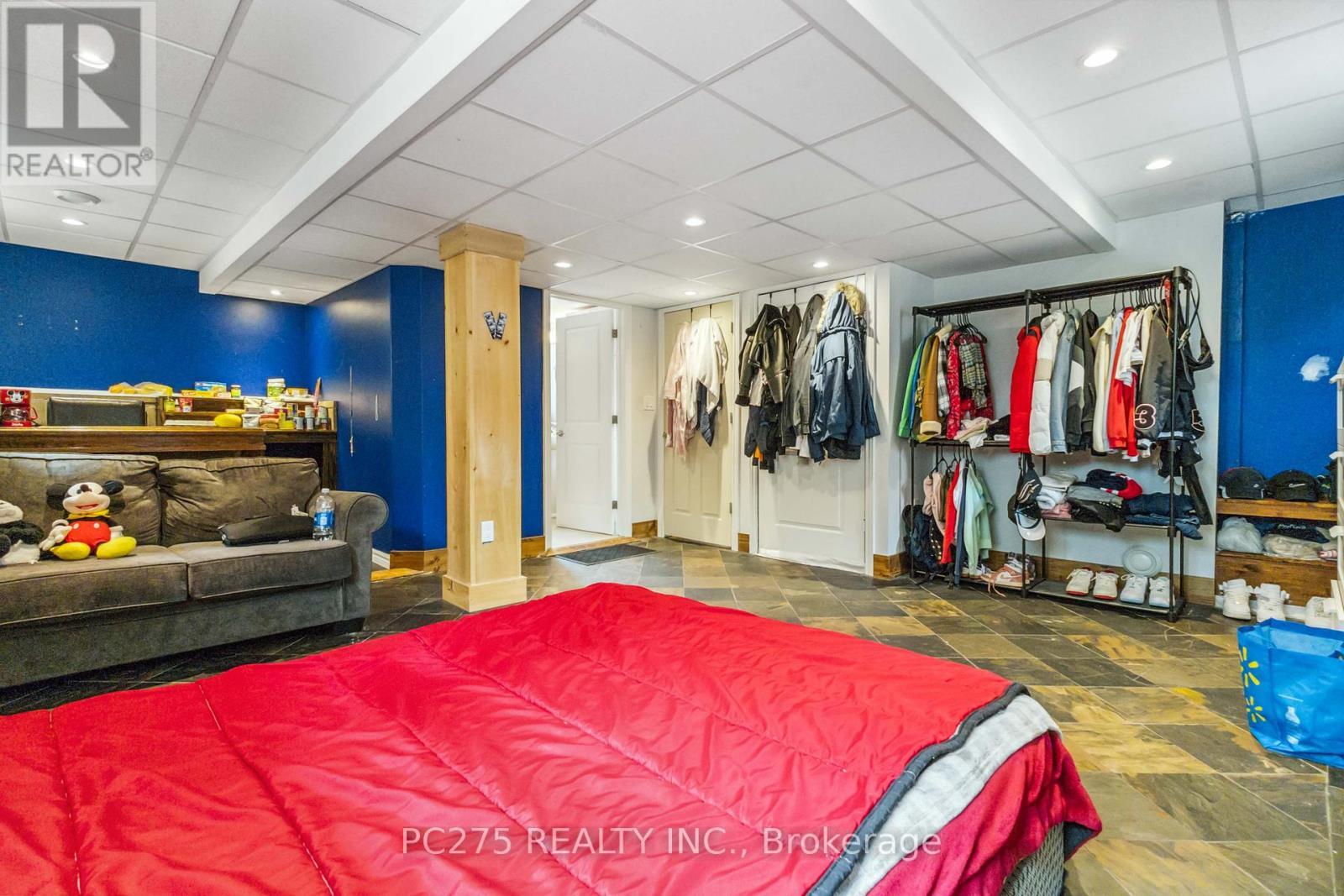 221 Admiral Drive, London East (East I), ON - Indoor