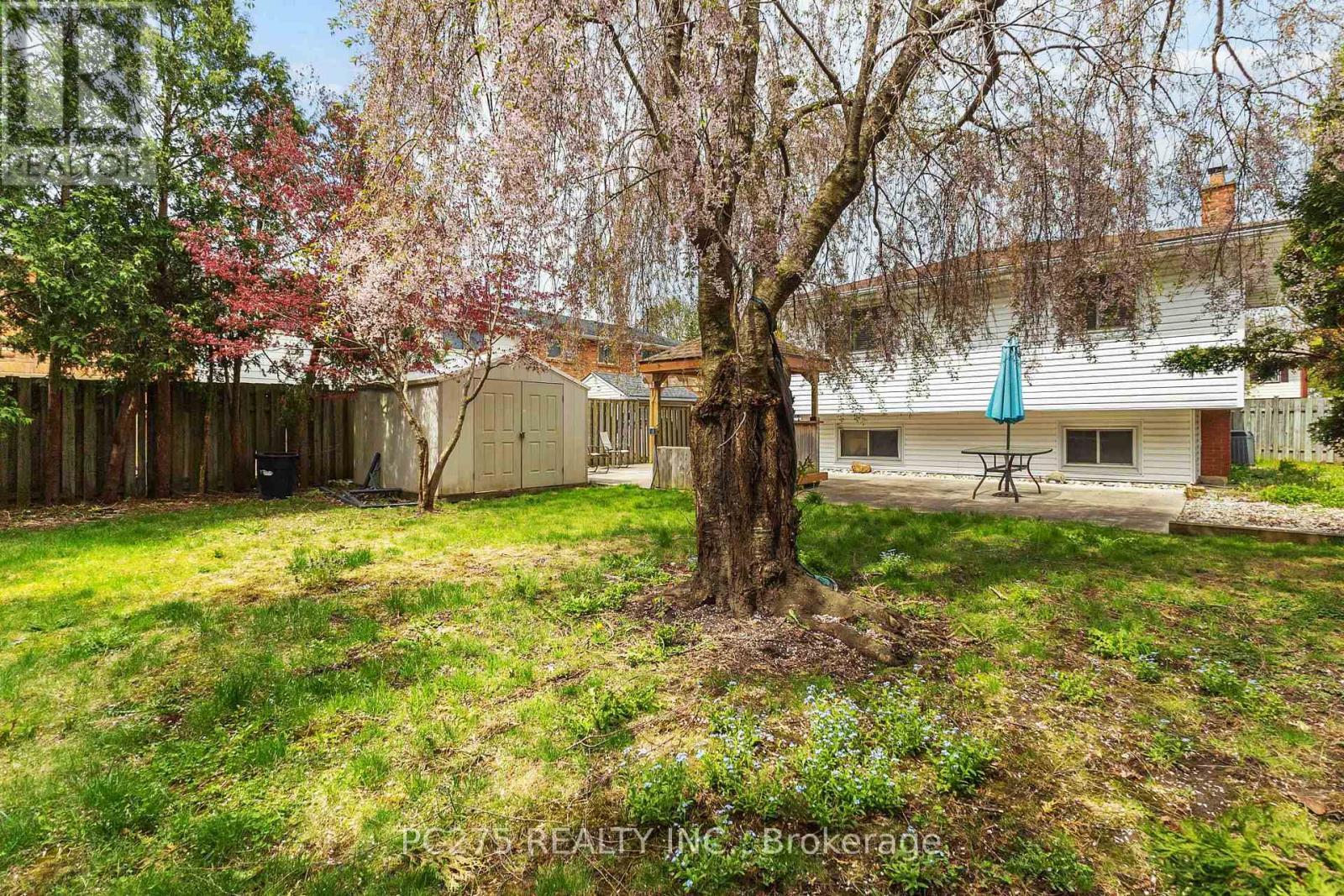 221 Admiral Drive, London East (East I), ON - Outdoor