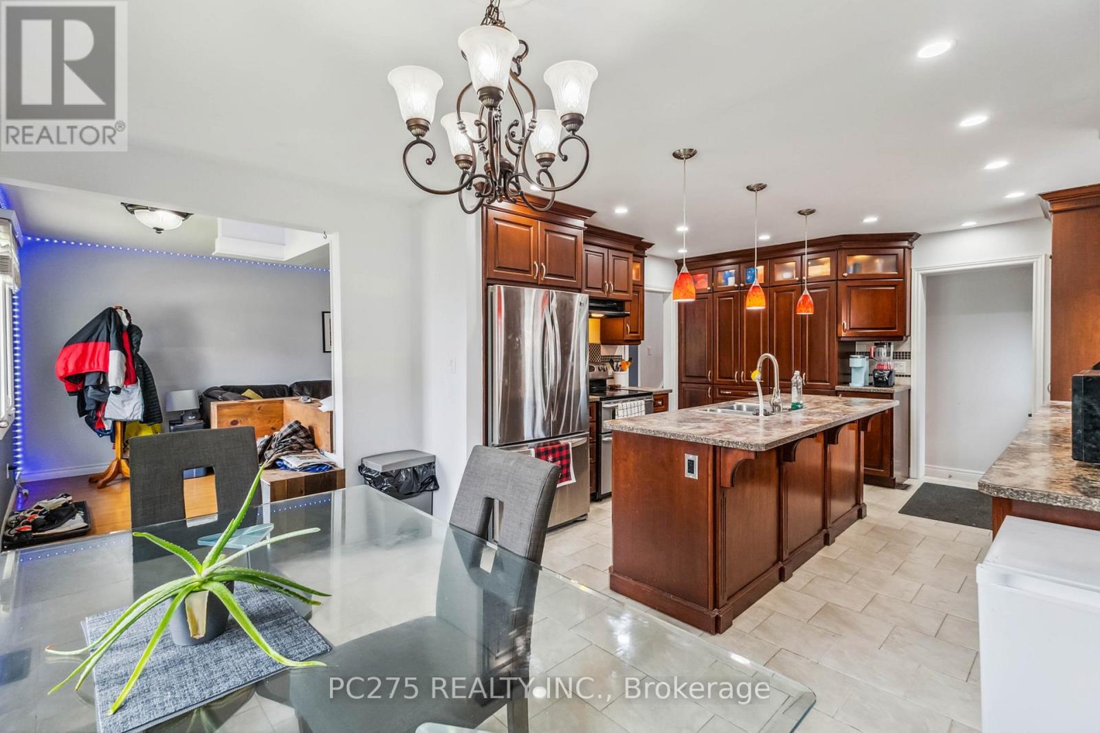 221 Admiral Drive, London East (East I), ON - Indoor