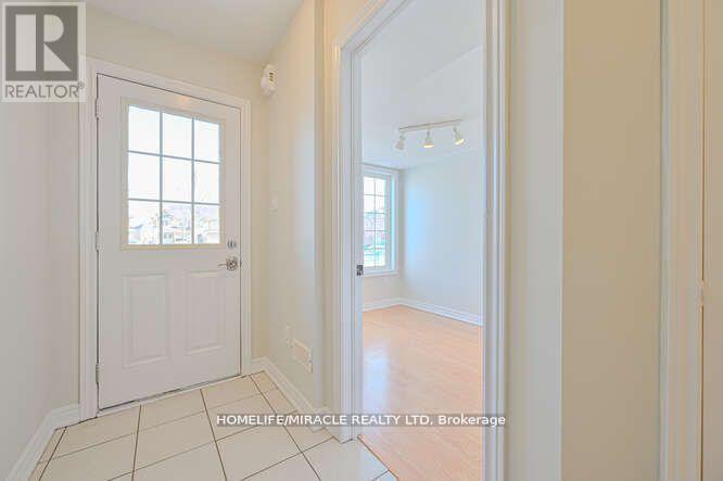 45 Peach Drive, Brampton, ON - Indoor Photo Showing Other Room