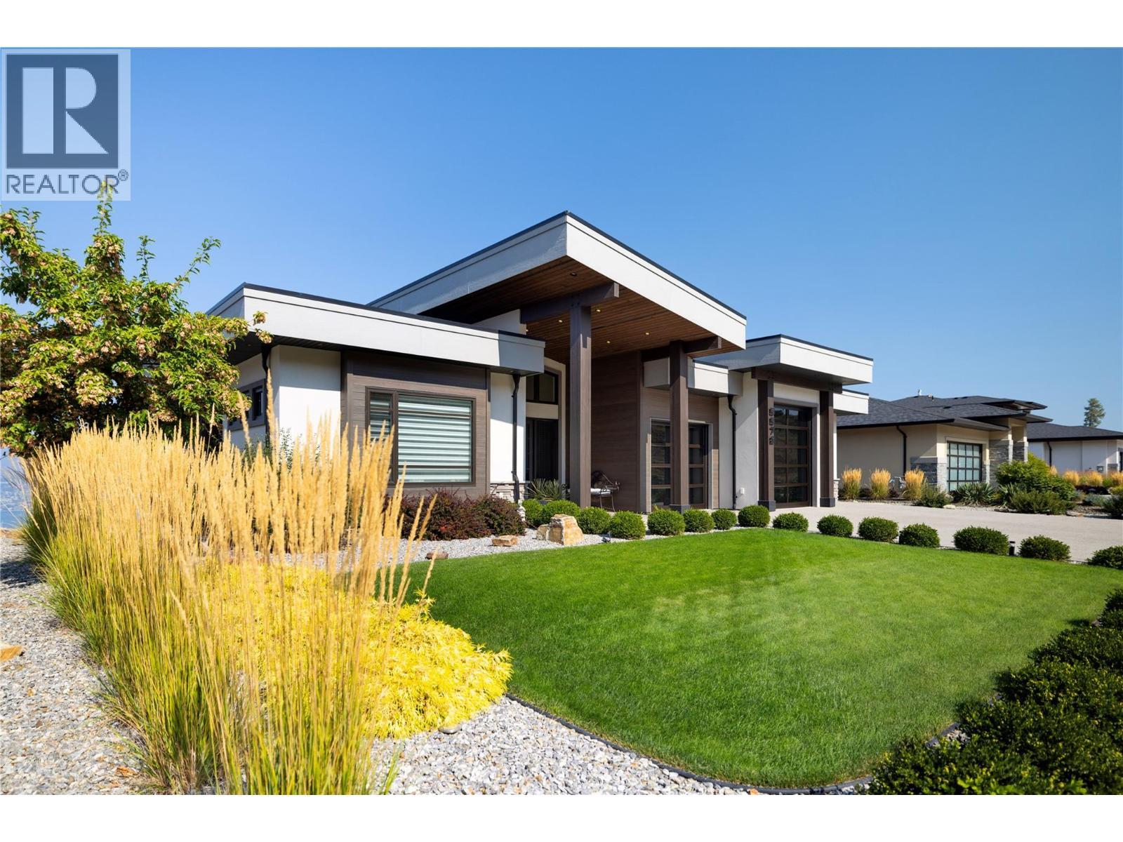 5572 Upper Mission Drive, Kelowna, BC - Outdoor