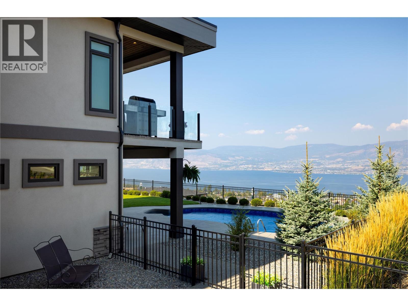 5572 Upper Mission Drive, Kelowna, BC - Outdoor With View