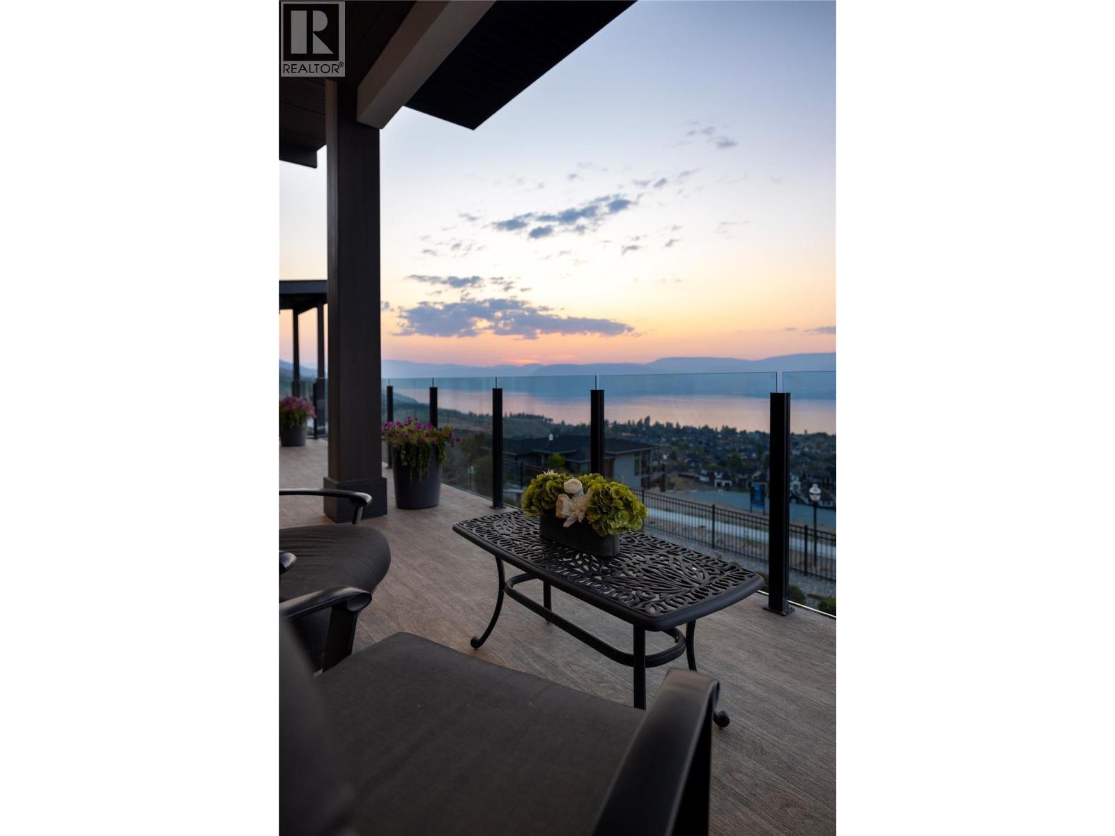 5572 Upper Mission Drive, Kelowna, BC - With View