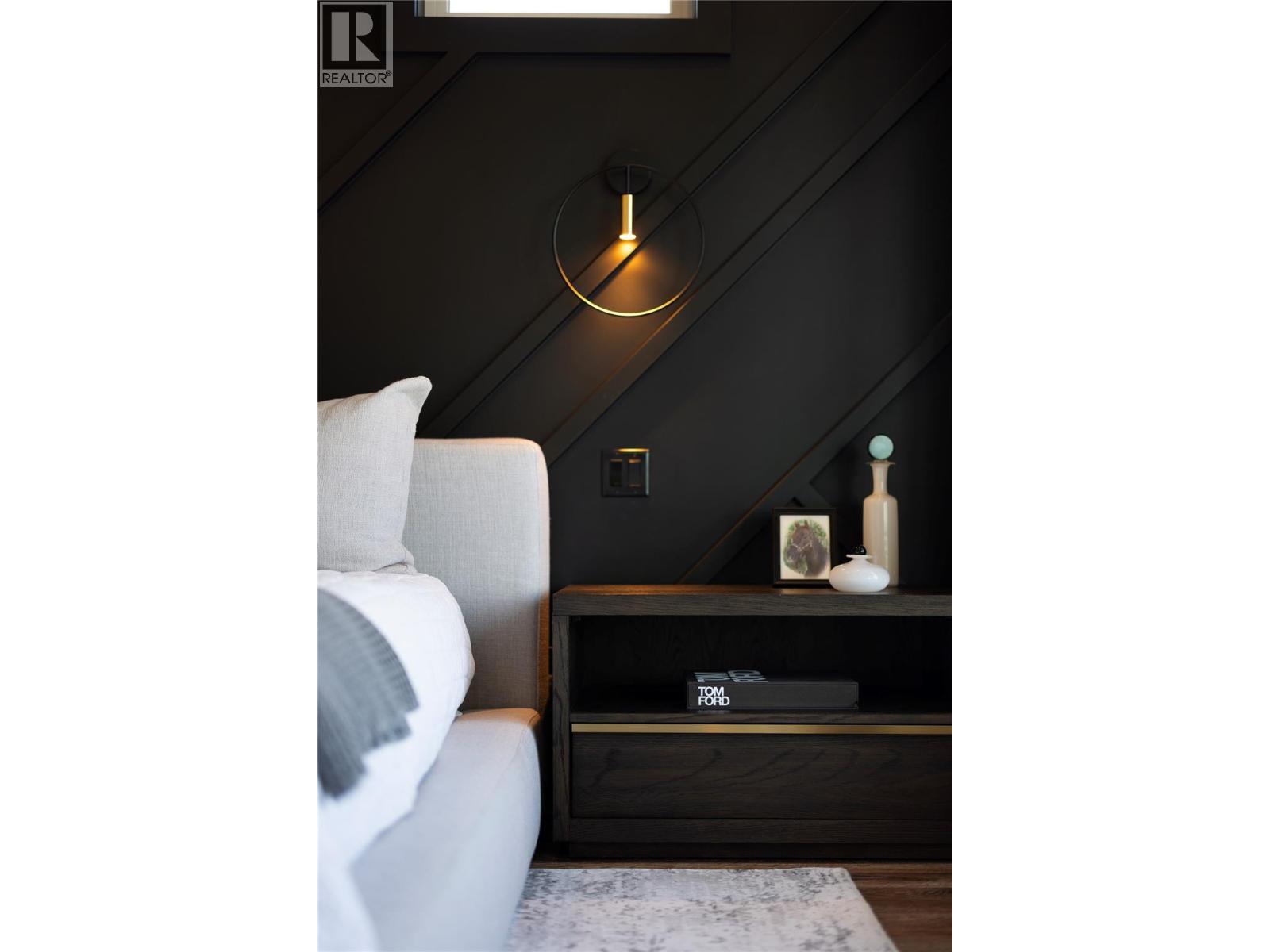 5572 Upper Mission Drive, Kelowna, BC -