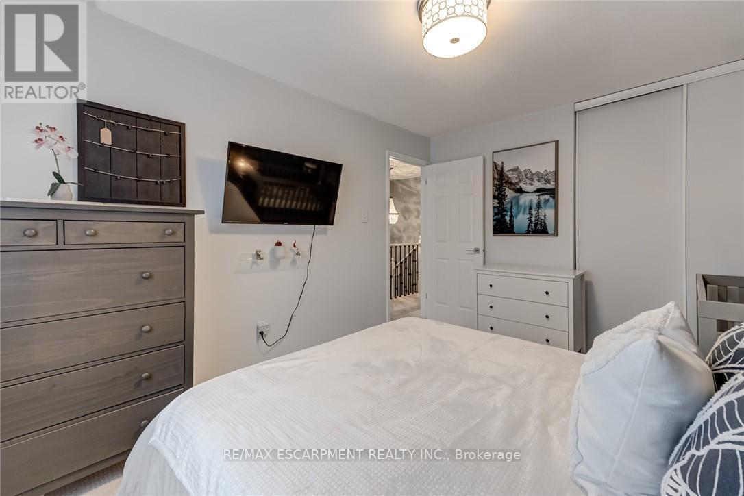 48 - 2825 Gananoque Drive, Mississauga, ON - Indoor Photo Showing Bedroom