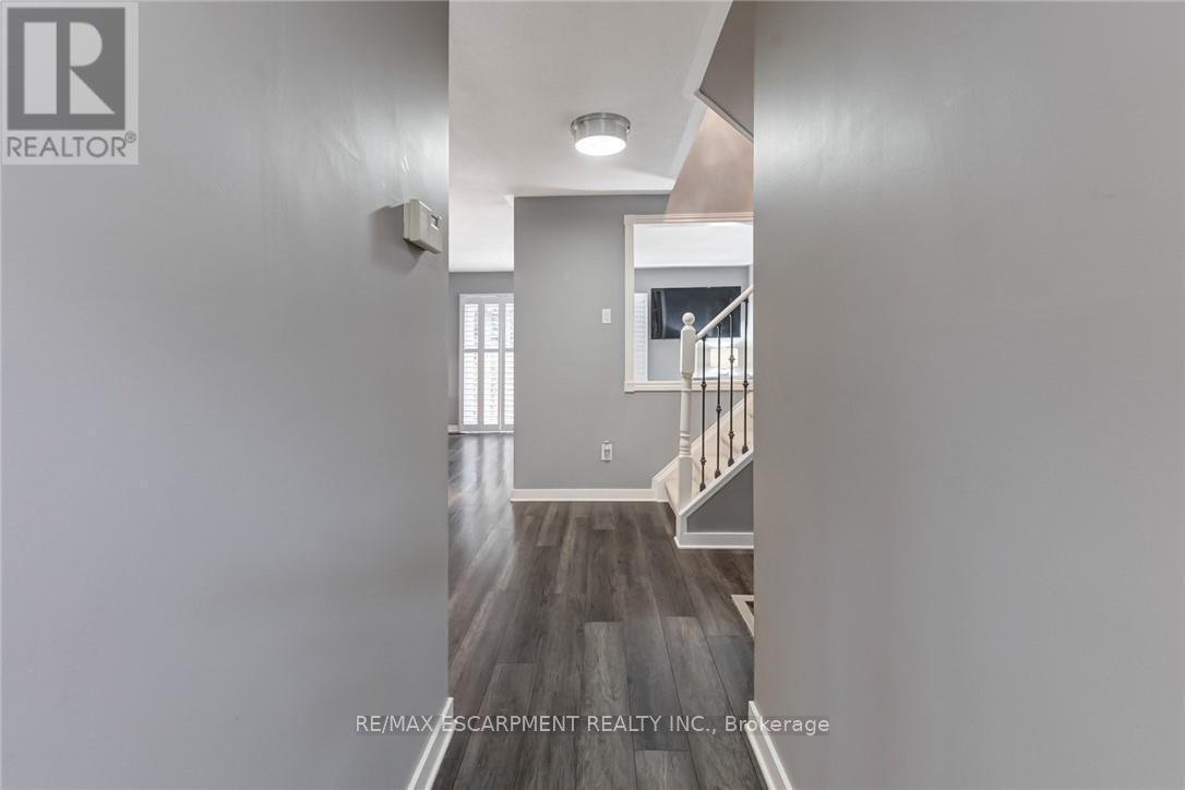 48 - 2825 Gananoque Drive, Mississauga, ON - Indoor Photo Showing Other Room