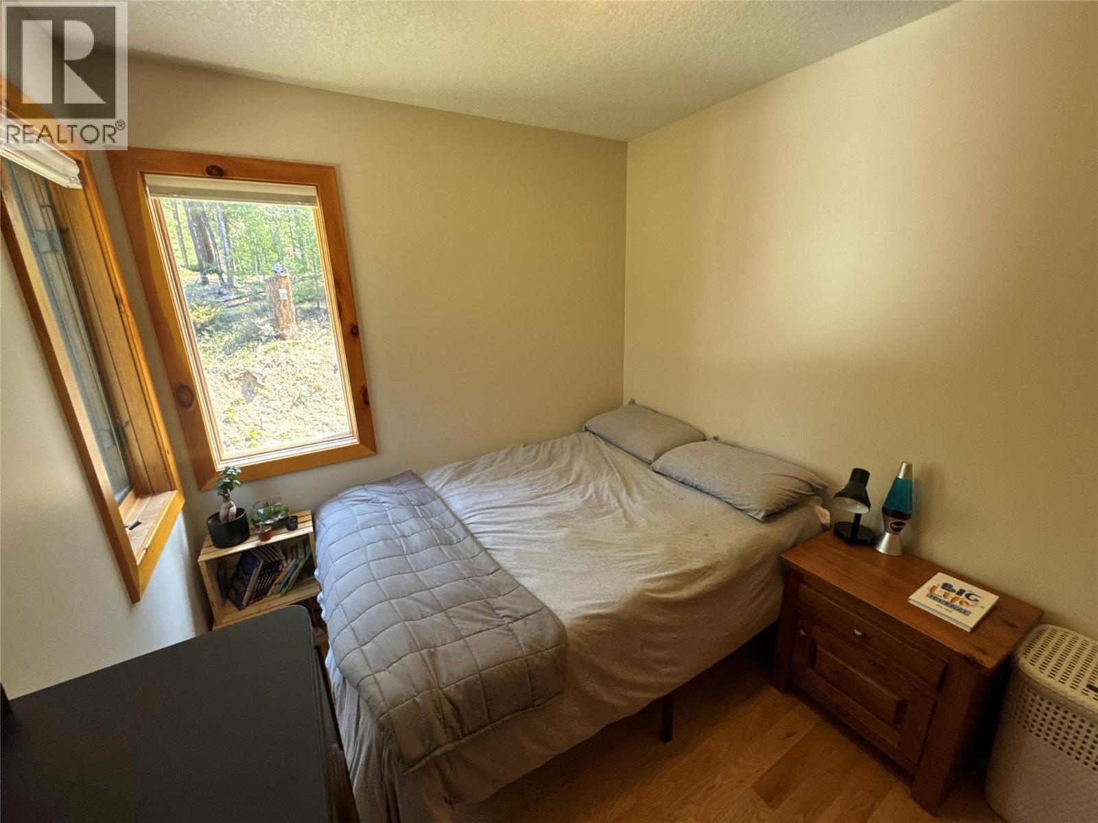 2851 Rosen Heights Road, Jaffray, BC - Indoor Photo Showing Bedroom