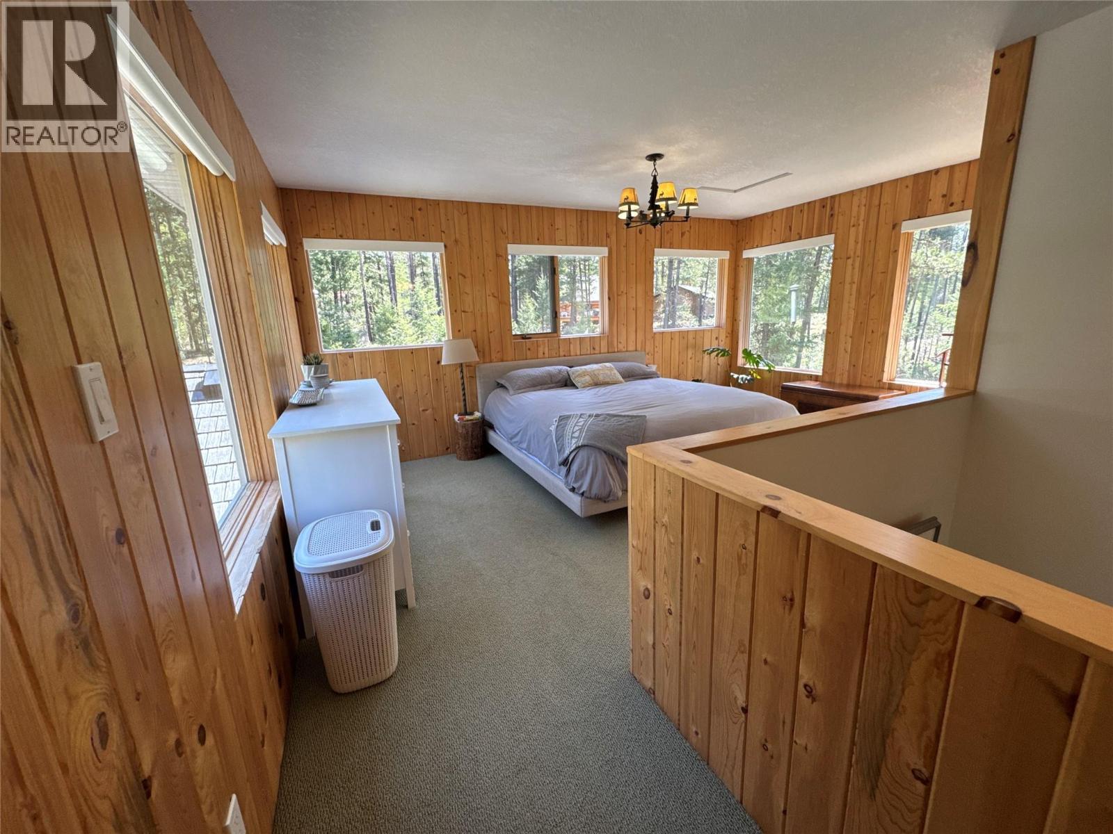 2851 Rosen Heights Road, Jaffray, BC - Indoor Photo Showing Bedroom