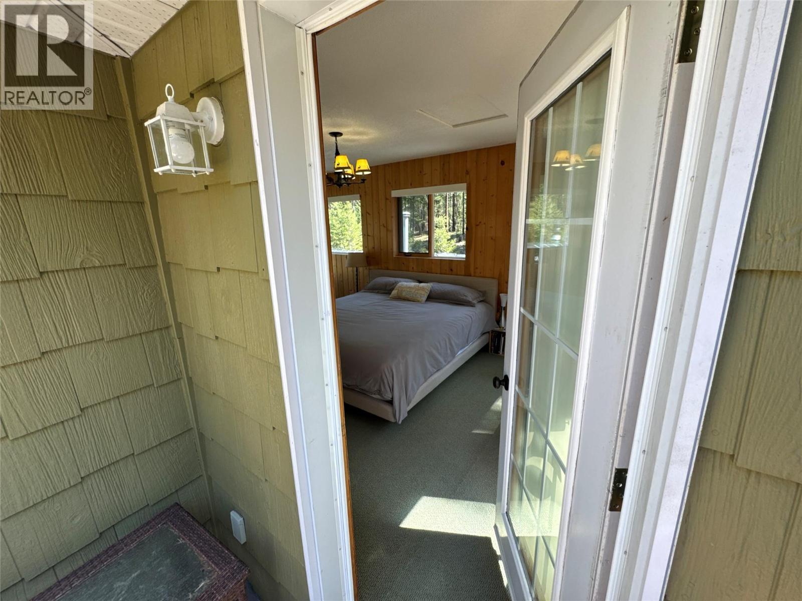 2851 Rosen Heights Road, Jaffray, BC - Indoor