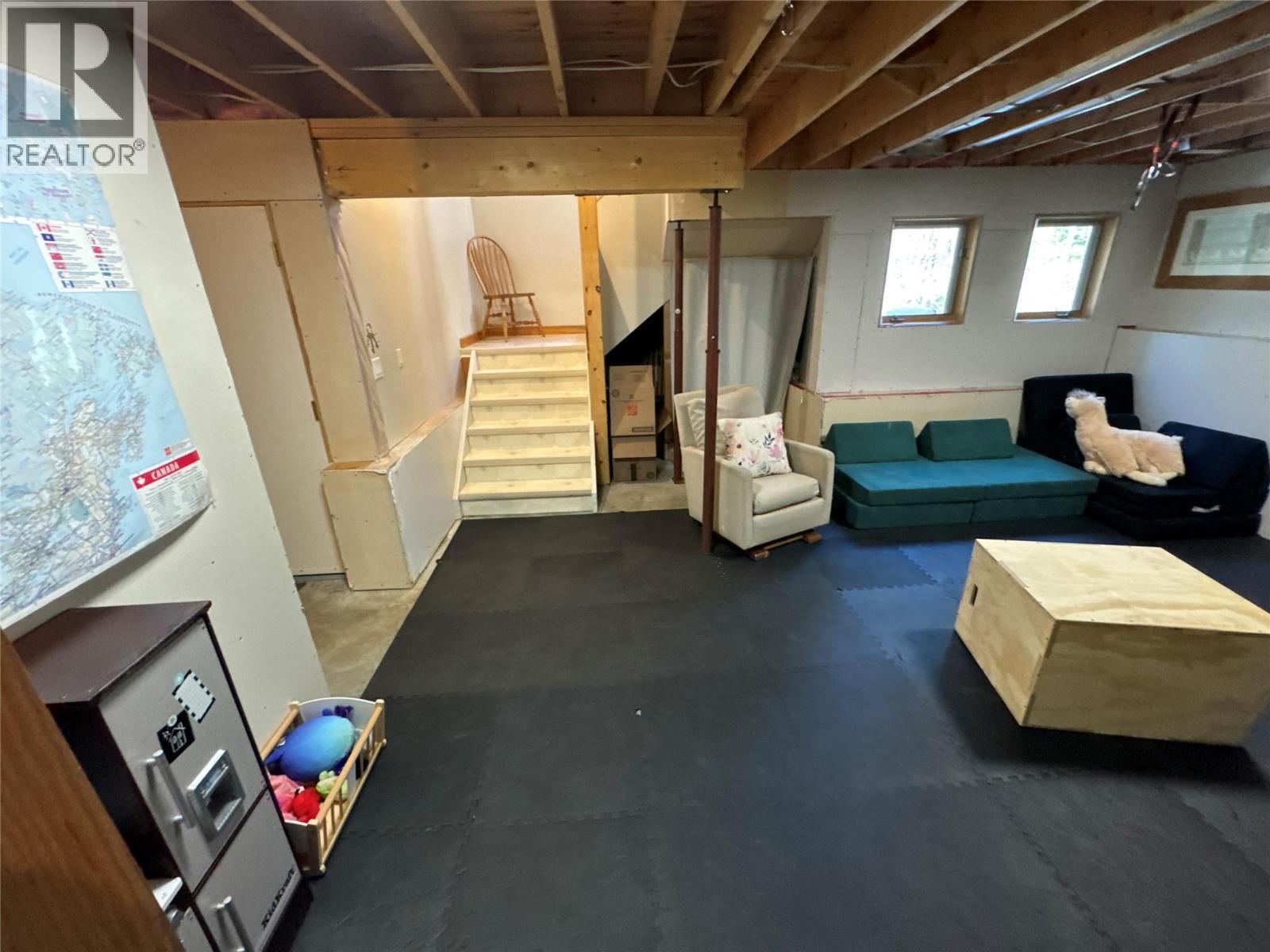 2851 Rosen Heights Road, Jaffray, BC - Indoor Photo Showing Basement