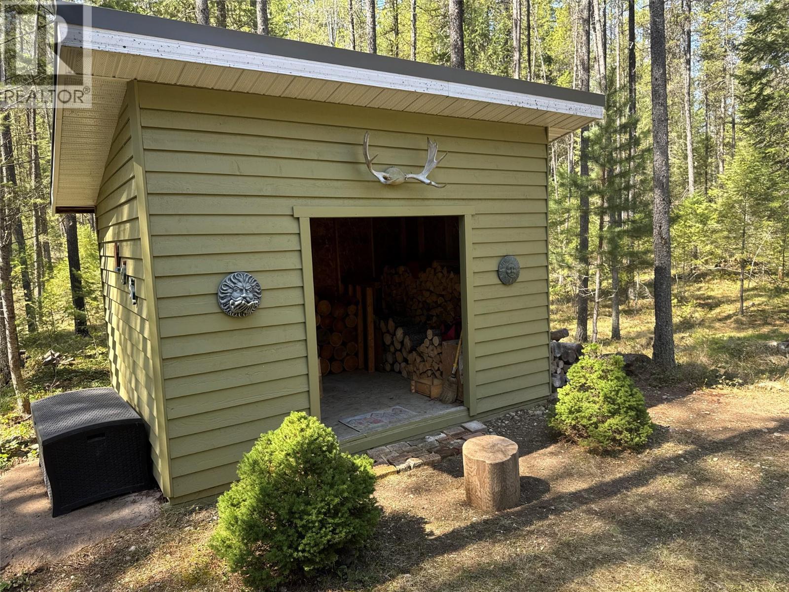 2851 Rosen Heights Road, Jaffray, BC - Outdoor With Exterior