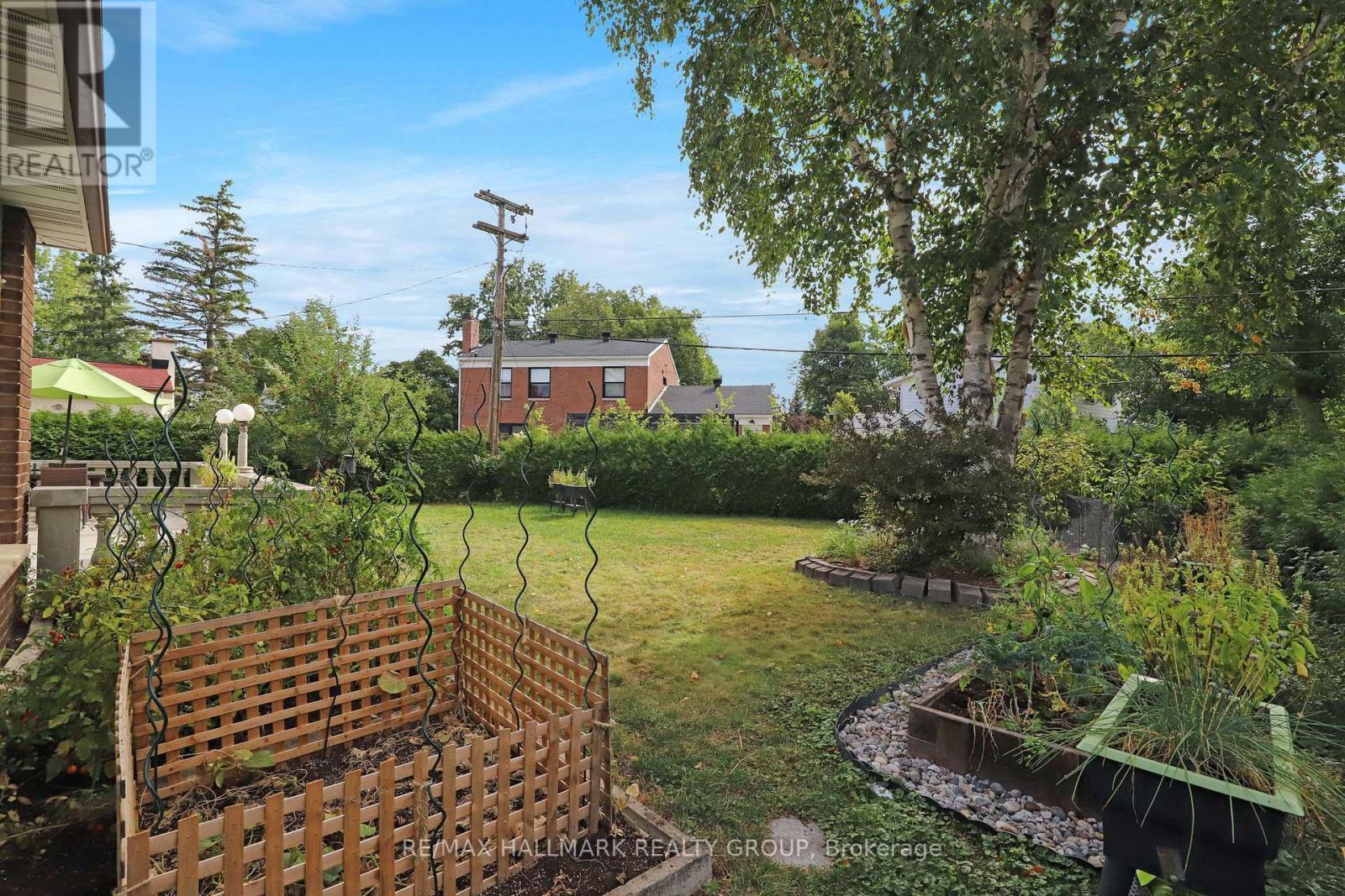 1712 Playfair Drive, Ottawa, ON - Outdoor