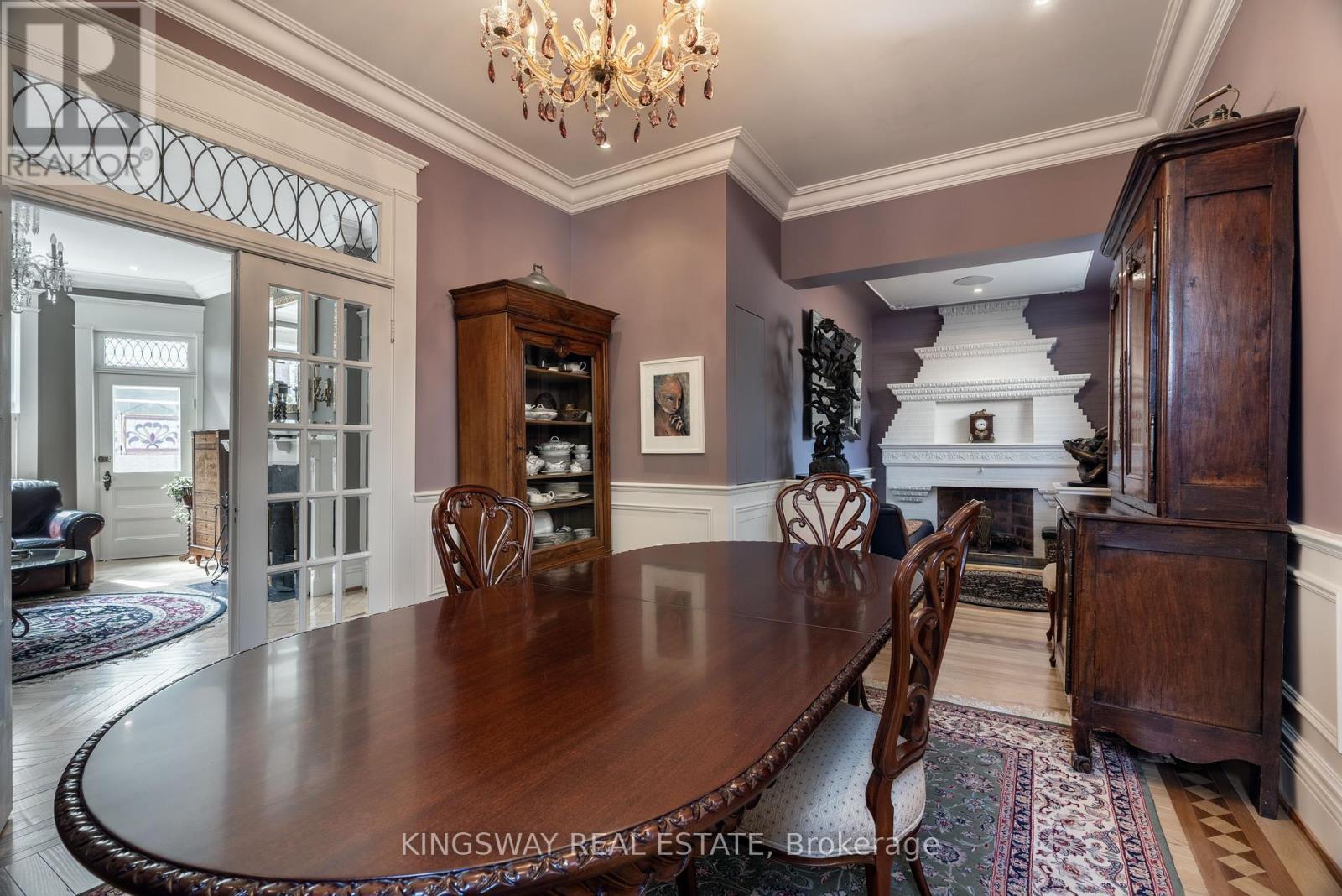 166 High Park Avenue, Toronto, ON - Indoor Photo Showing Dining Room