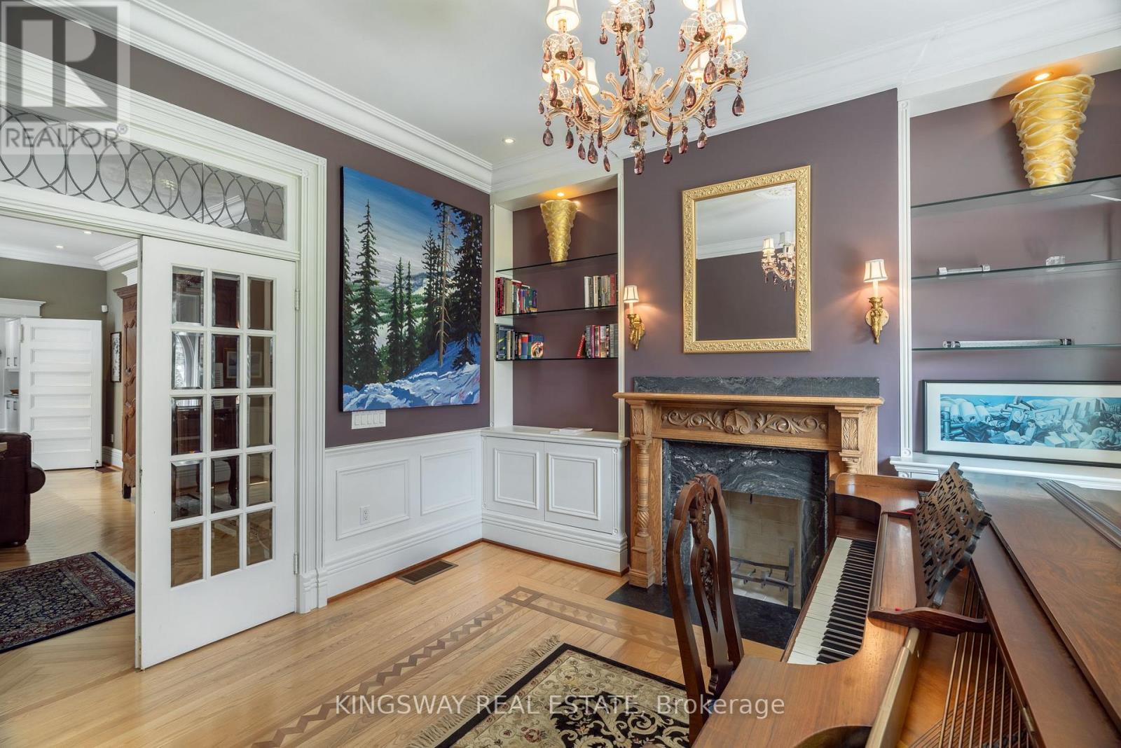 166 High Park Avenue, Toronto, ON - Indoor Photo Showing Other Room