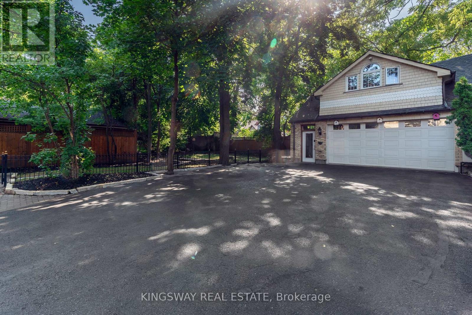 166 High Park Avenue, Toronto, ON - Outdoor