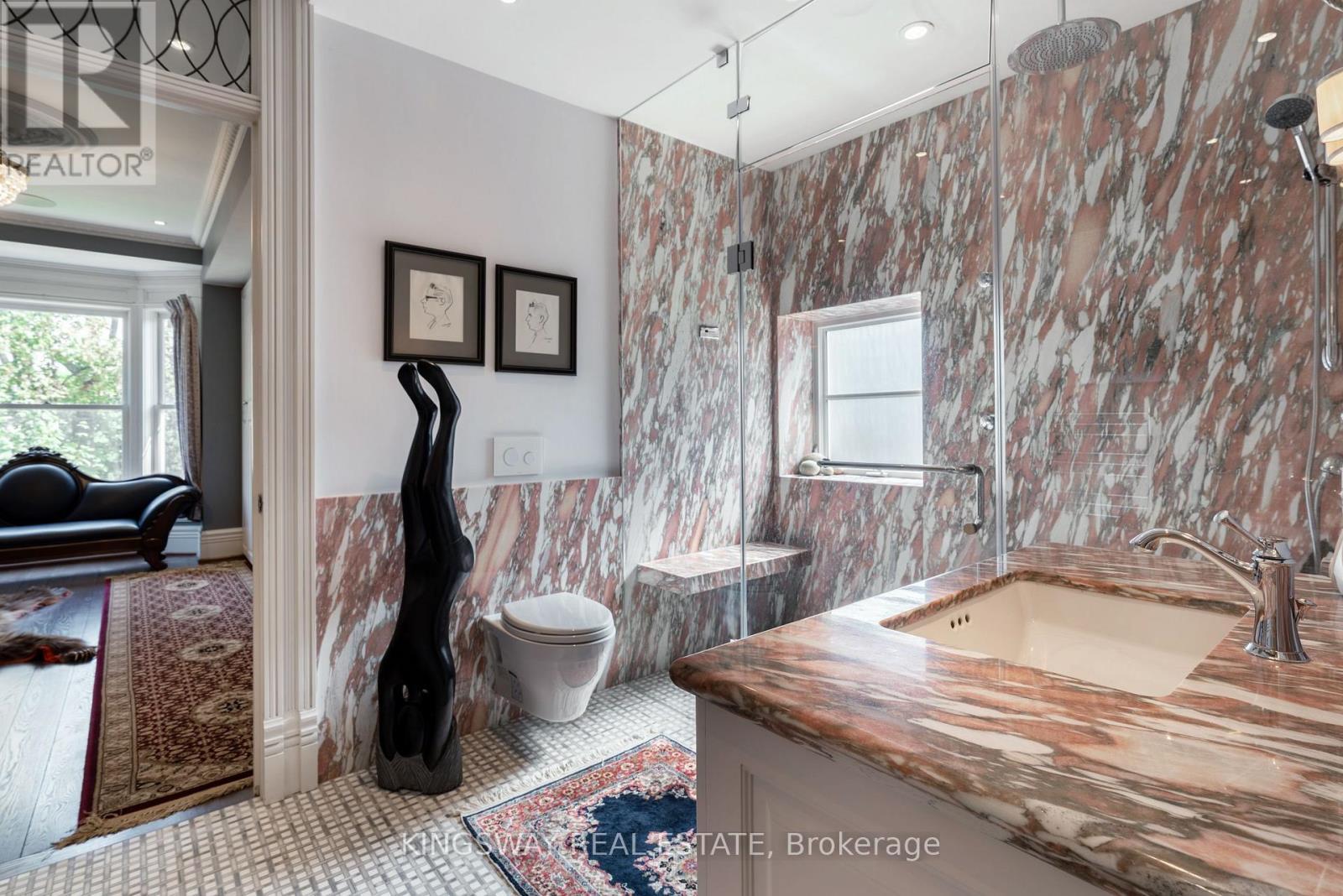 166 High Park Avenue, Toronto, ON - Indoor Photo Showing Bathroom