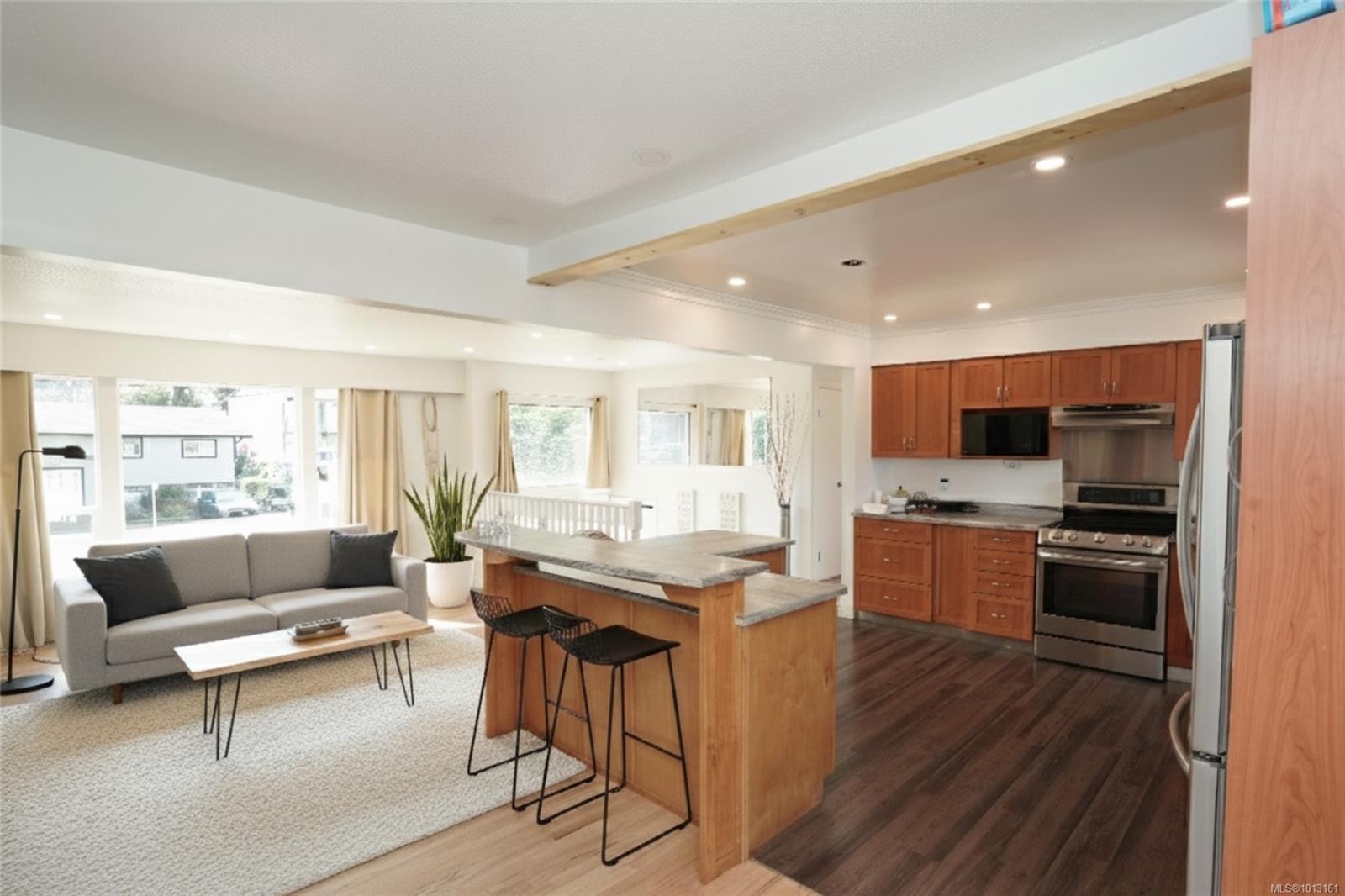 536 Strathdee Pl, Colwood, BC