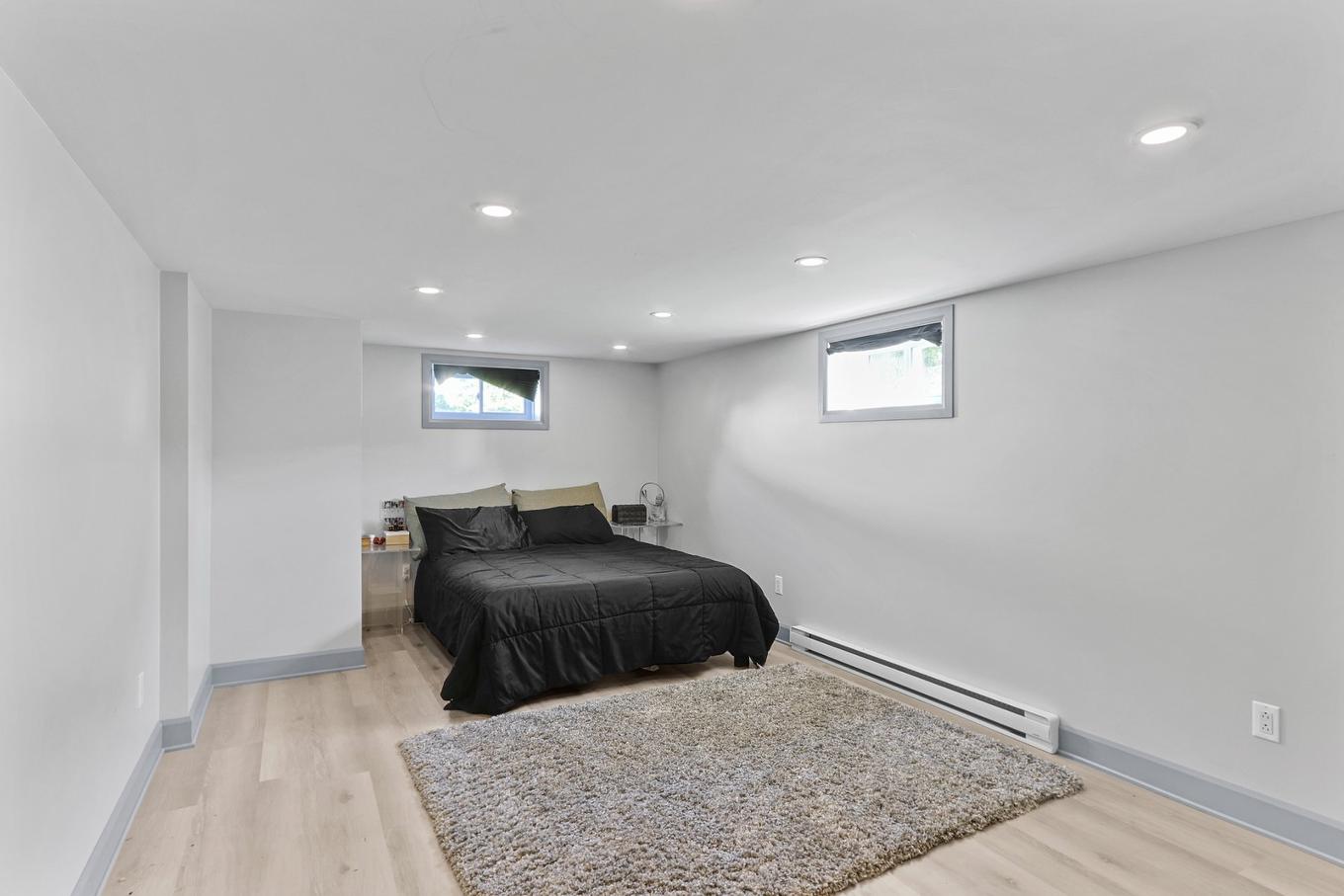 Bedroom - 289 - 291 Rue Du Parc, Saint-Clet, QC - Indoor