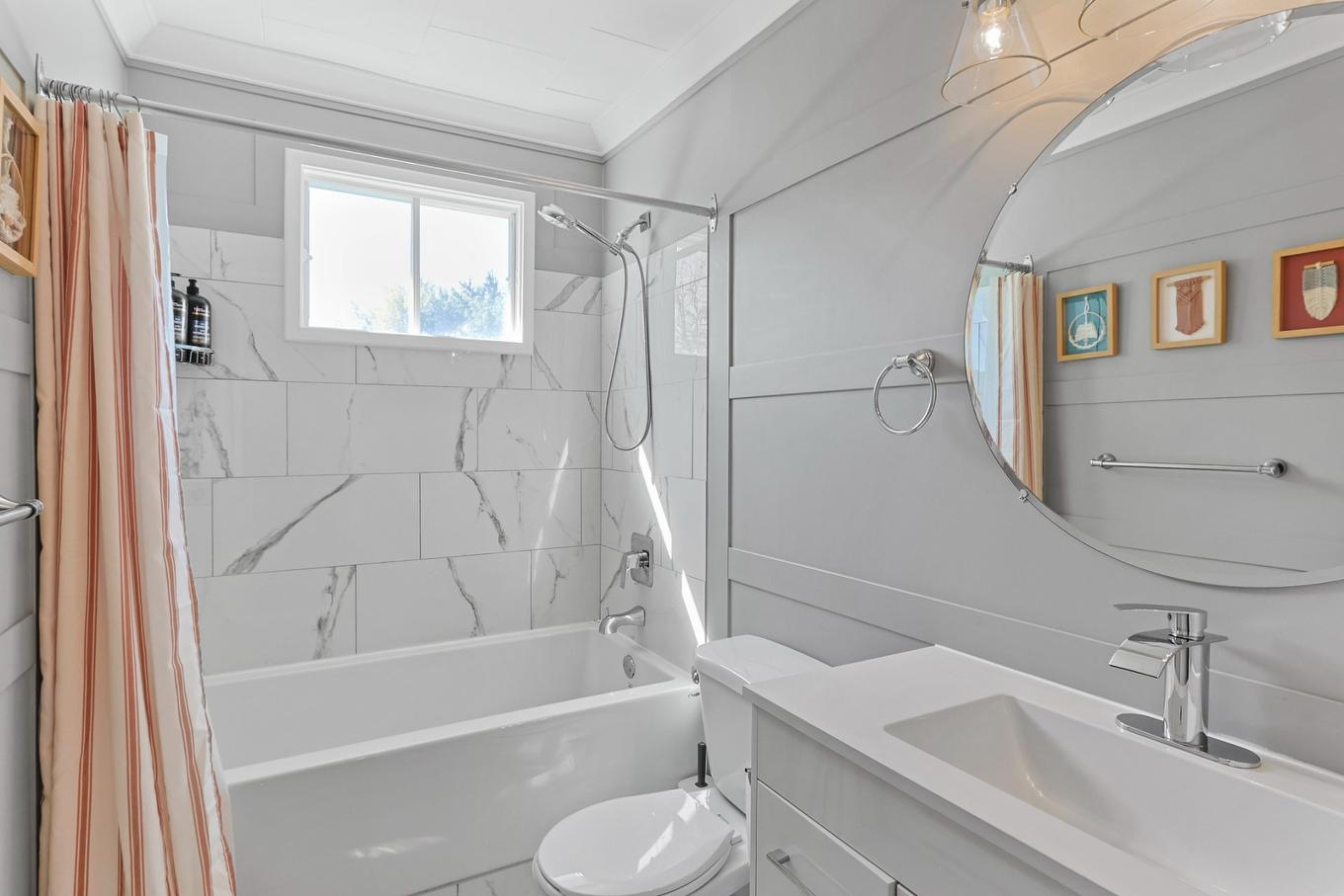 Bathroom - 289 - 291 Rue Du Parc, Saint-Clet, QC - Indoor Photo Showing Bathroom