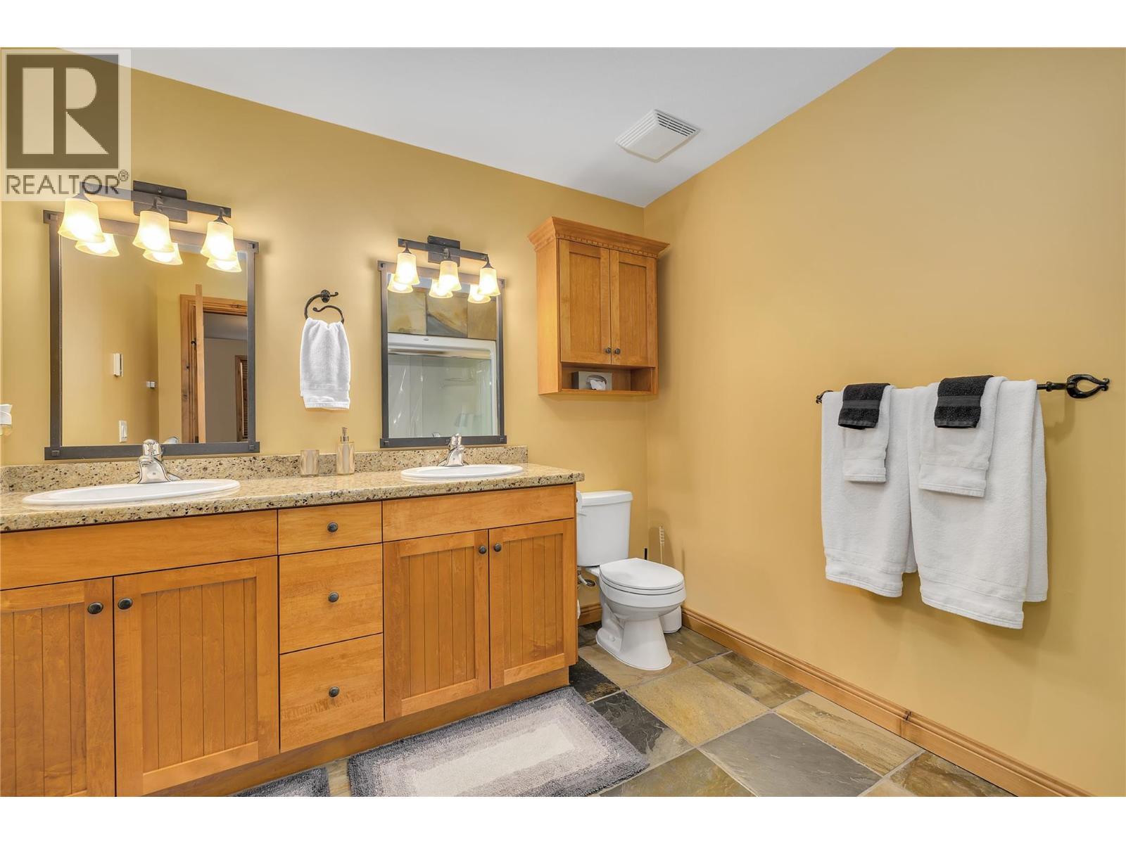 7700 Porcupine Road Unit# 4510, Big White, BC - Indoor Photo Showing Bathroom