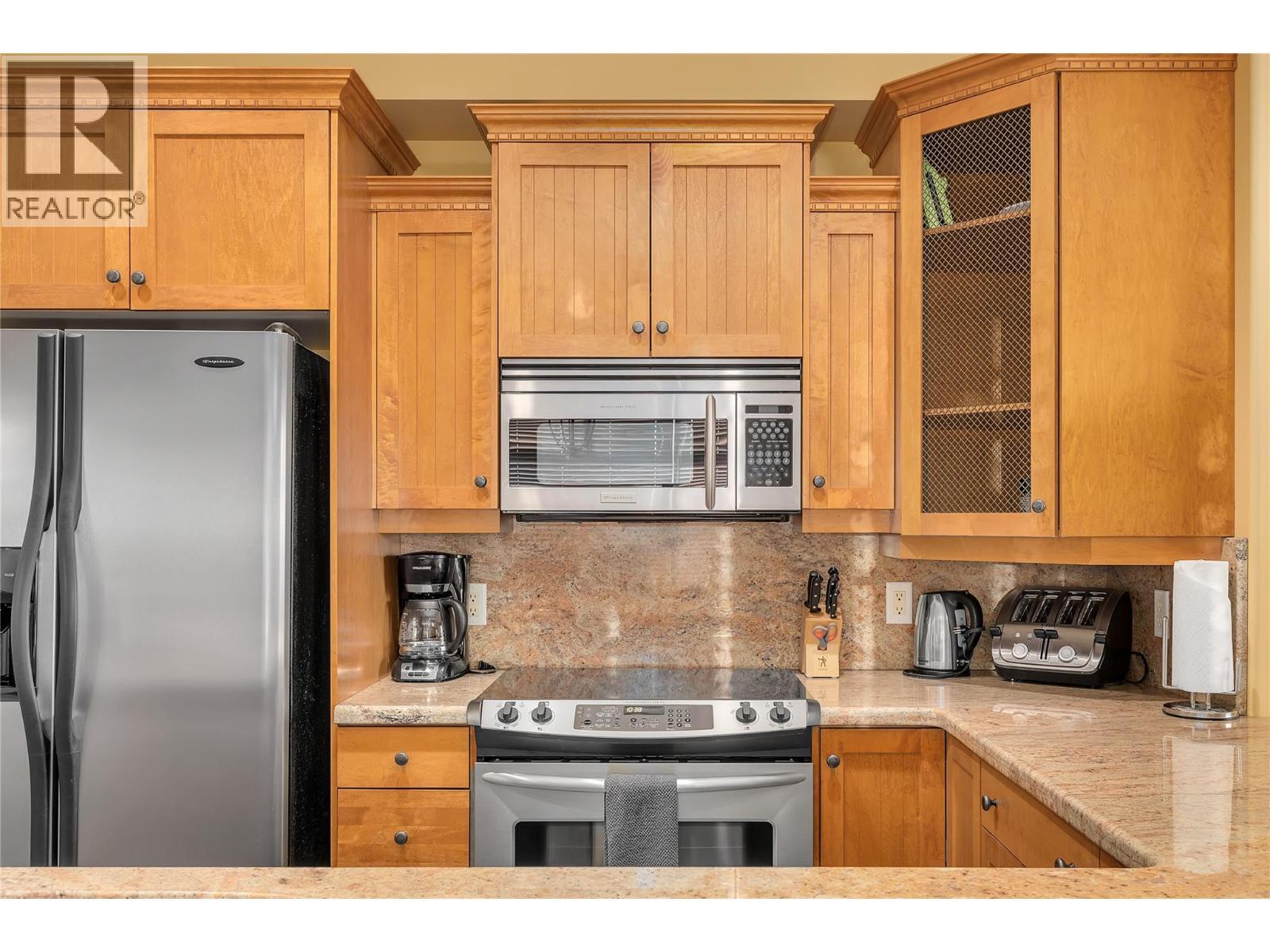 7700 Porcupine Road Unit# 4510, Big White, BC - Indoor Photo Showing Kitchen With Stainless Steel Kitchen