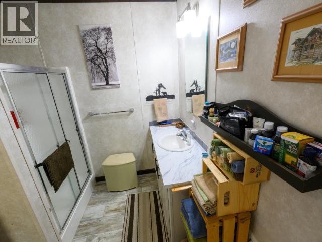 Mile 866 Alaska Highway, Whitehorse, YT - Indoor Photo Showing Bathroom