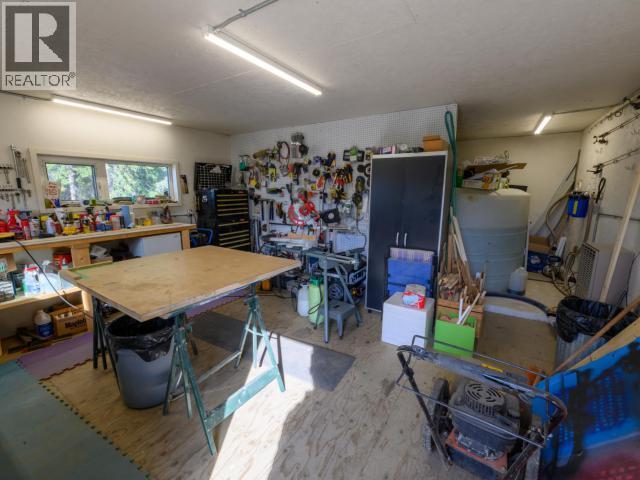 Mile 866 Alaska Highway, Whitehorse, YT - Indoor Photo Showing Other Room