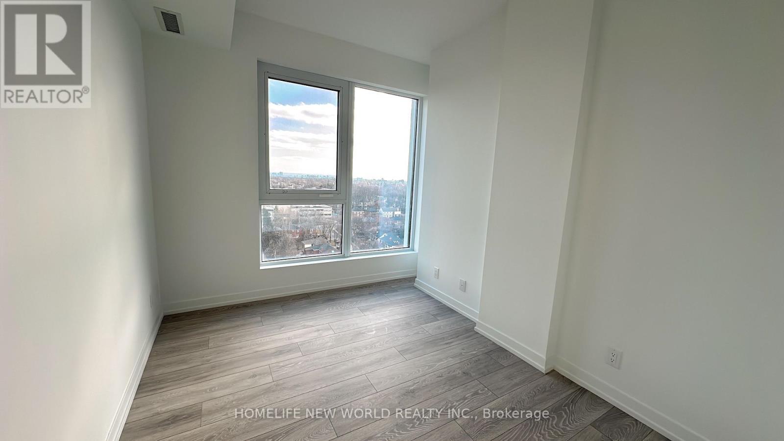 1621 - 2020 Bathurst Street, Toronto, ON - Indoor Photo Showing Other Room