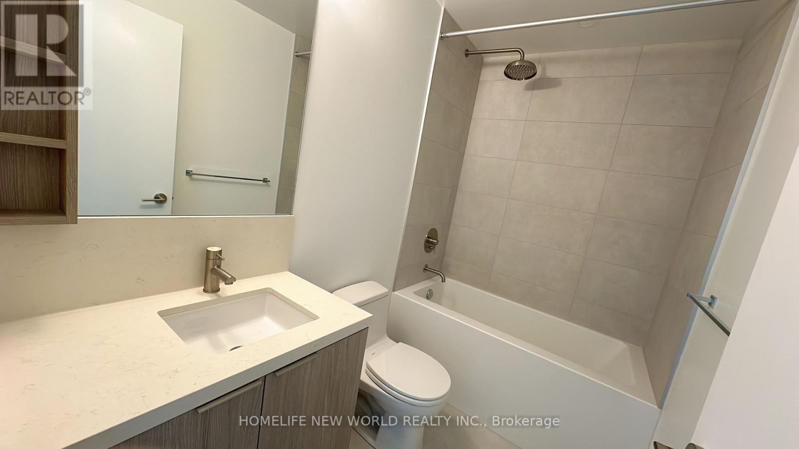 1621 - 2020 Bathurst Street, Toronto, ON - Indoor Photo Showing Bathroom