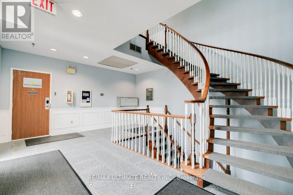 201 - 345 Renfrew Drive, Markham, ON