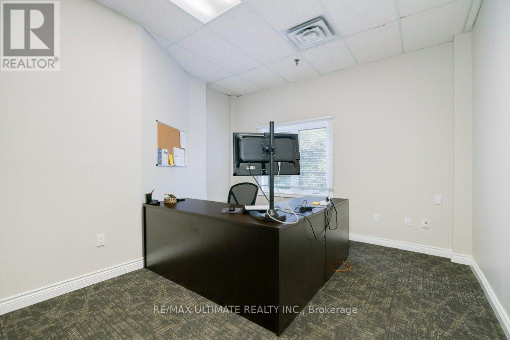 201 - 345 Renfrew Drive, Markham, ON