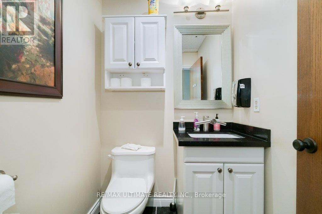 201 - 345 Renfrew Drive, Markham, ON