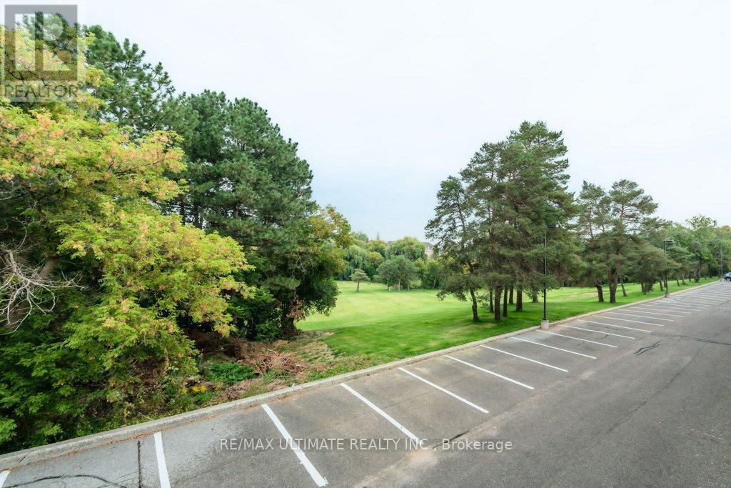 201 - 345 Renfrew Drive, Markham, ON