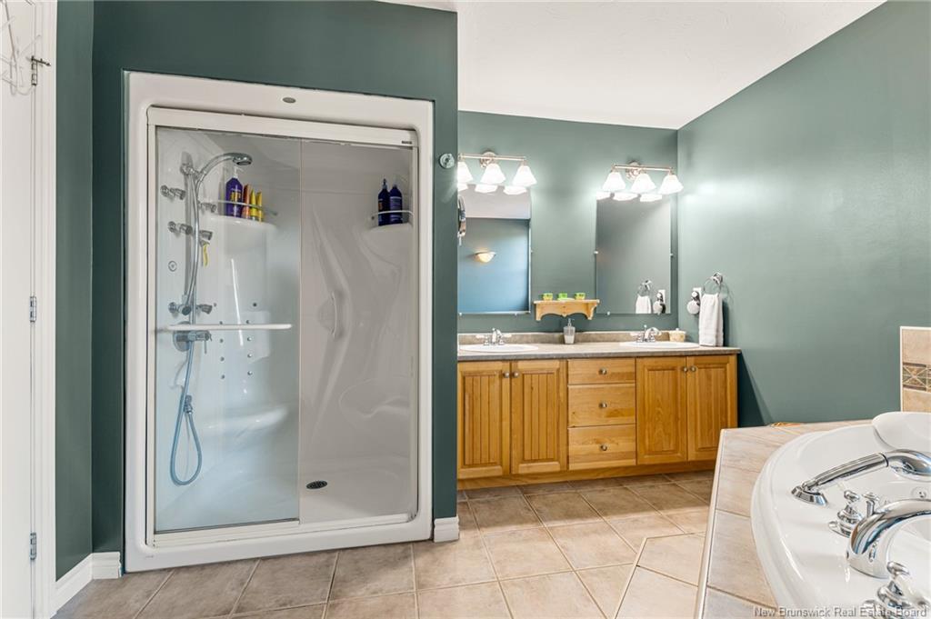 24 Danube Crt, Dieppe, NB