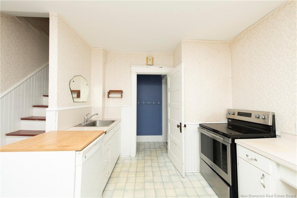 242 Cameron St, Moncton, NB