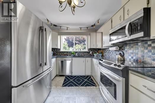 192 Grandview Drive, Alnwick/Haldimand, ON - Indoor Photo Showing Kitchen