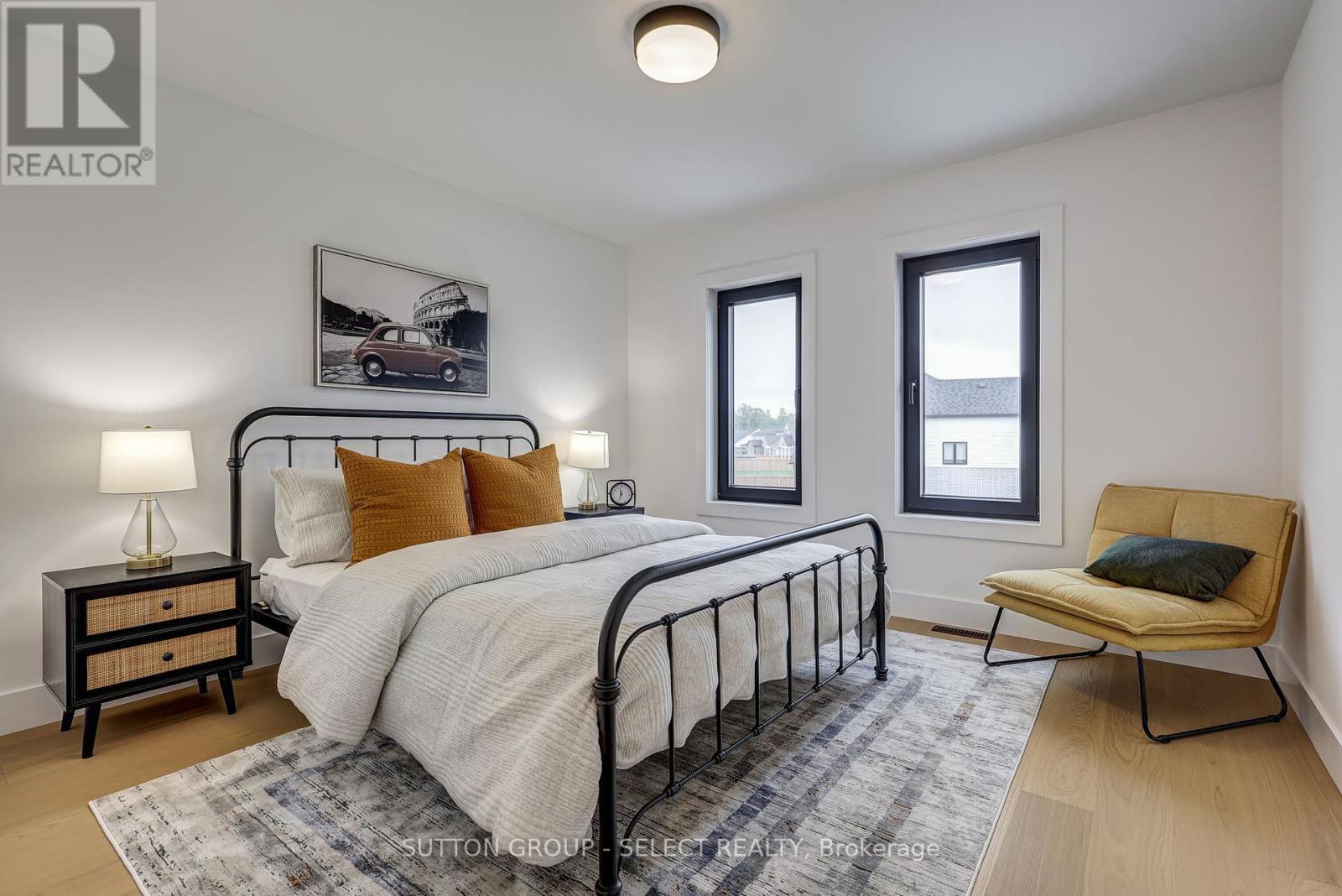 2 Five Stakes Street, Southwold, ON - Indoor Photo Showing Bedroom