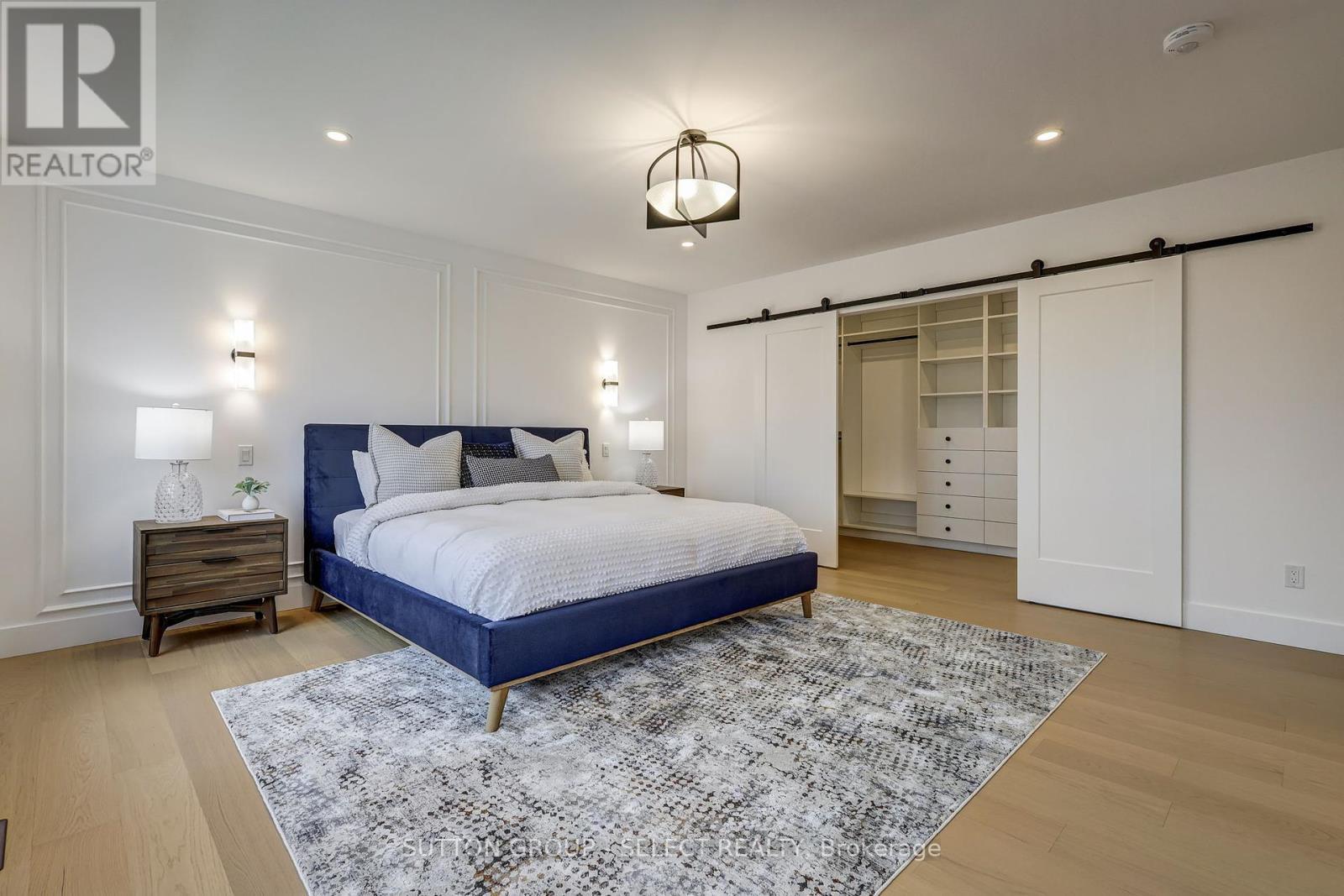 2 Five Stakes Street, Southwold, ON - Indoor Photo Showing Bedroom
