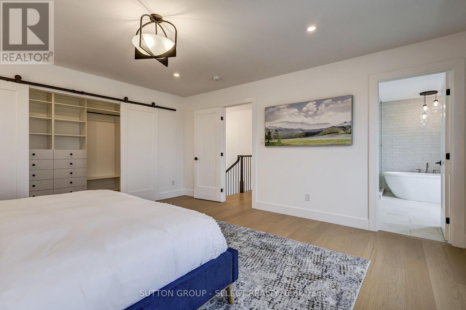 2 Five Stakes Street, Southwold, ON - Indoor Photo Showing Bedroom
